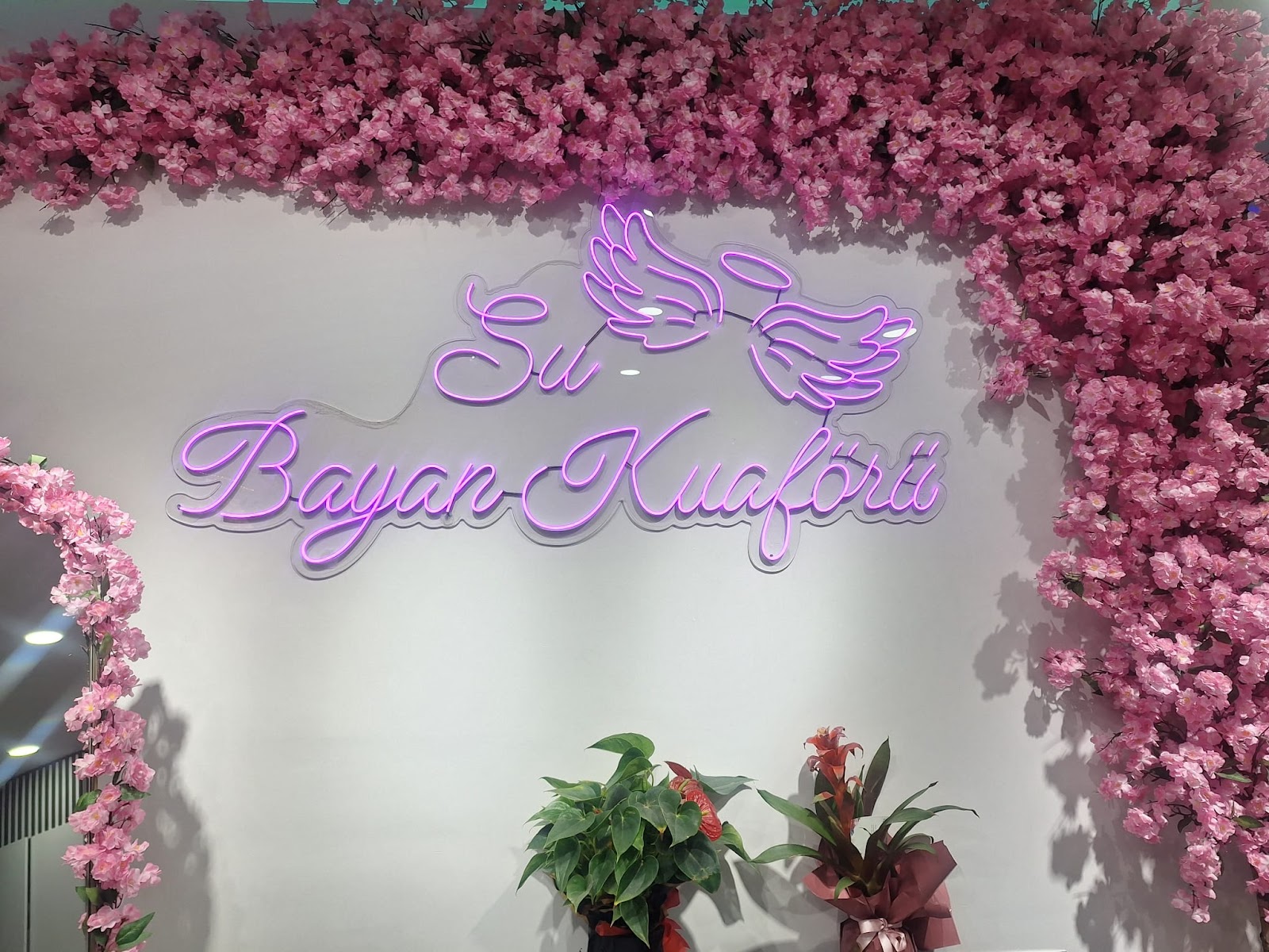 Su Bayan Kuaförü