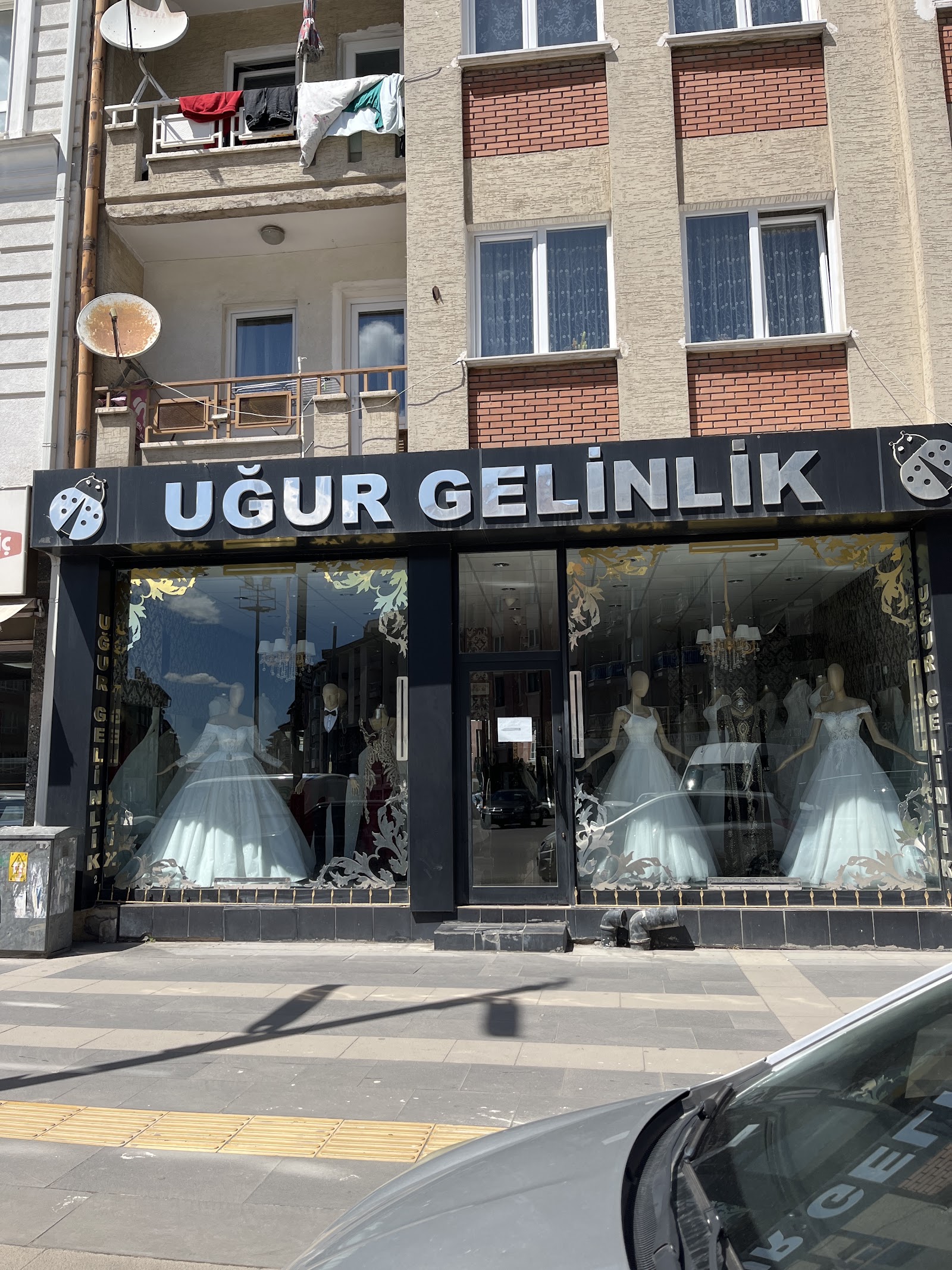 Ugur Gelinlik